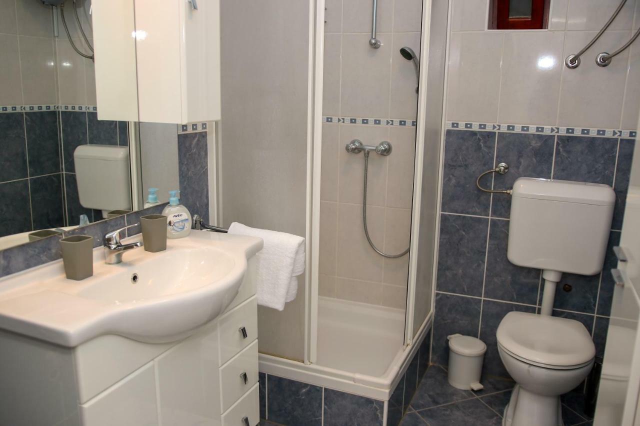 Apartment Nakic Vrpolje Exterior foto